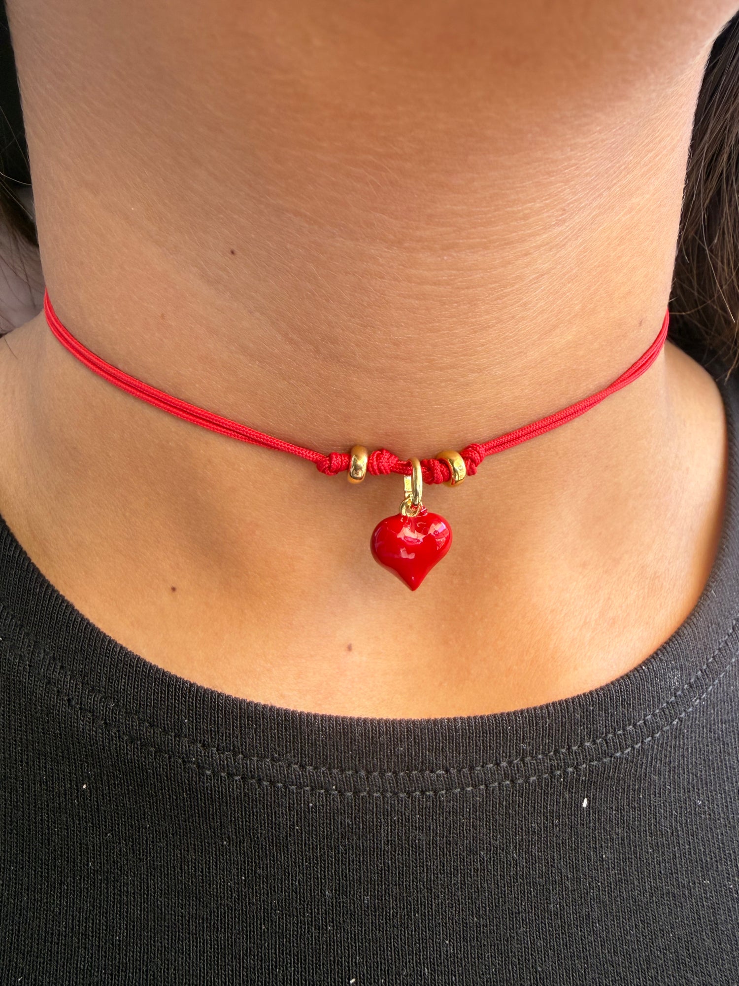 Choker con cuore rosso