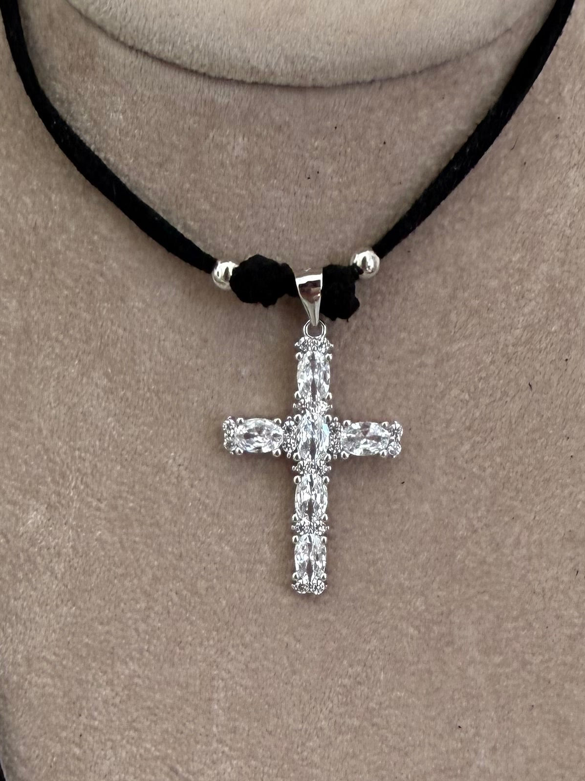 Choker cross black