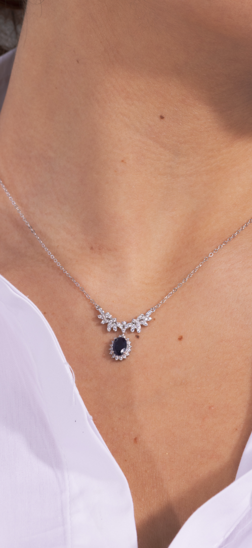 Collana ovale zaffiro