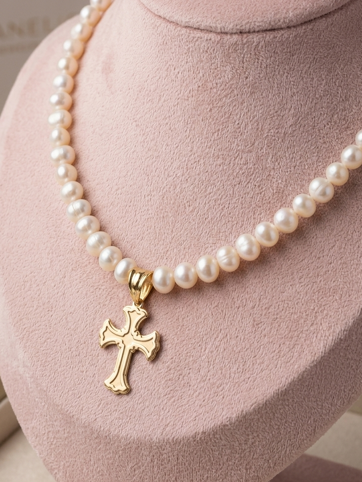 Collana perle e croce