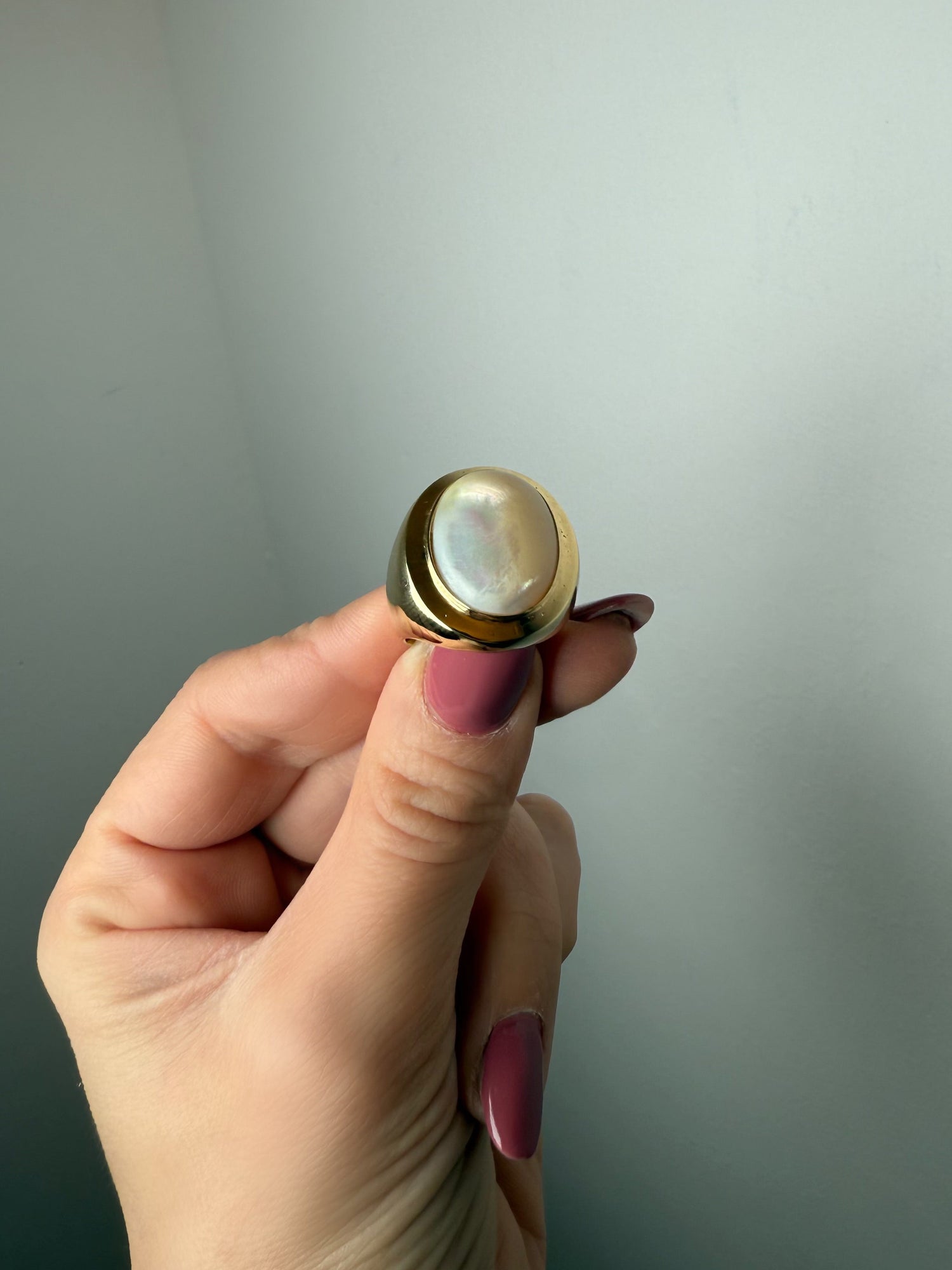 Anello oval