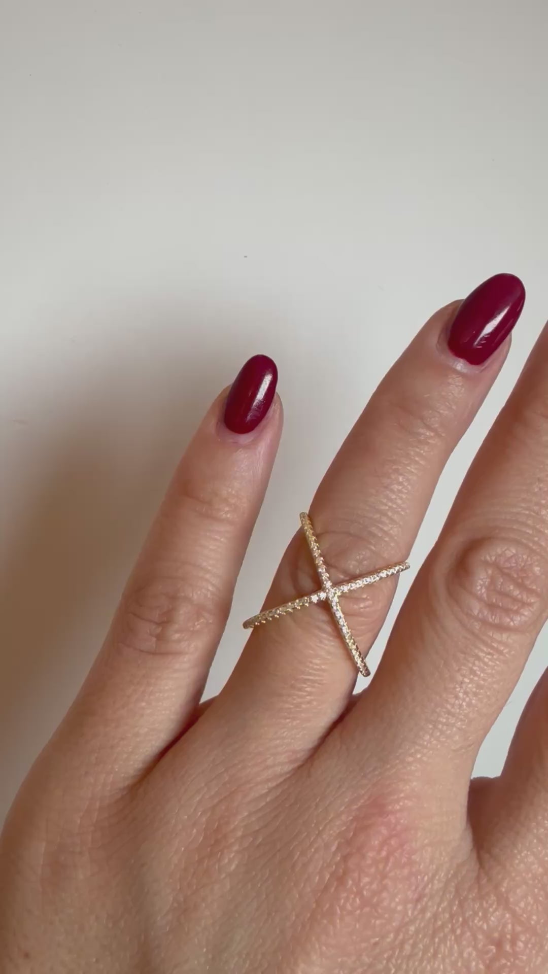 Anello incrociato strass